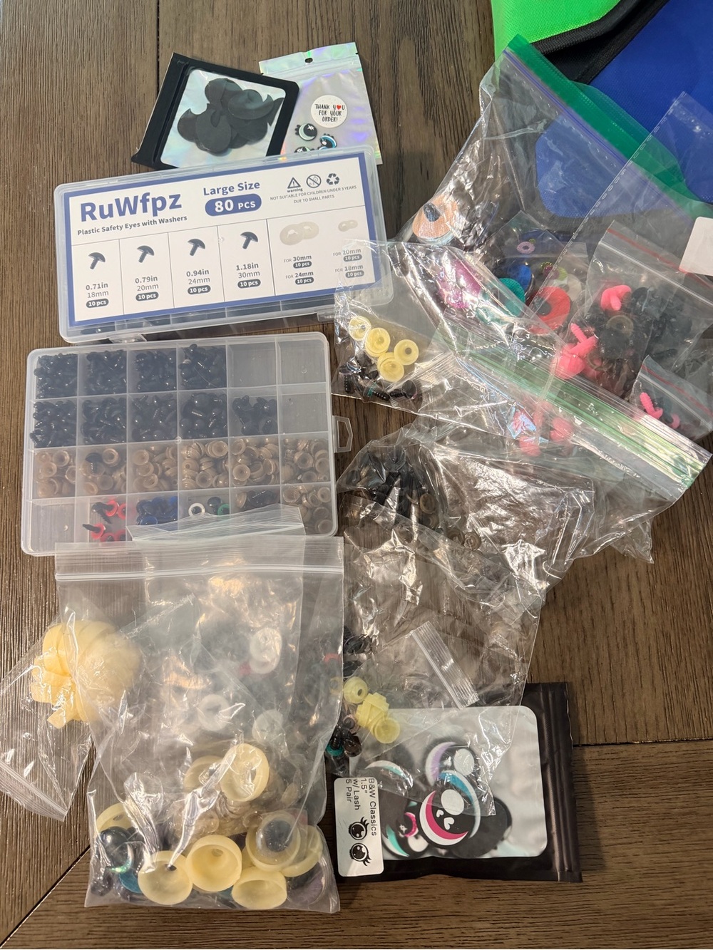 Assorted Craft Safety Eyes and Washers Kit